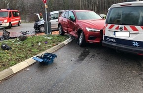 Polizeidirektion Landau: POL-PDLD: Wörth am Rhein; Schwerer Verkehrsunfall am Langenberg