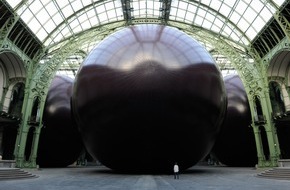 htp communications gmbh: Leviathan von Anish Kapoor für die Monumenta 2011 / Eine Monumentalskulptur aus Textilgewebe