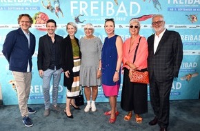 Constantin Film: GLÄNZENDE PREMIERE: FREIBAD begeistert das Publikum beim 39. Filmfest München