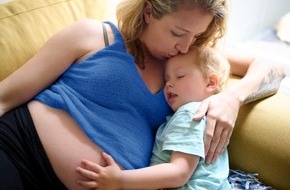 Pfizer Pharma GmbH: Aktuelle Umfrage zeigt: Mehrheit der M&uuml;tter w&uuml;rde sich zum Schutz ihres Babys in der Schwangerschaft gegen RSV impfen lassen