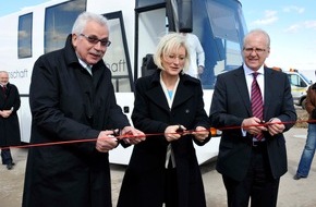 BG BAU Berufsgenossenschaft der Bauwirtschaft: Arbeitsschutz auf der Hauptstadt-Airport-Baustelle BBI / BG BAU eröffnet mit Ministerin gemeinsamen Präventionsstützpunkt