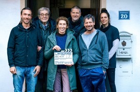 SWR - Das Erste: "Wenn das Licht gefriert": Adele Neuhauser auf Wahrheitssuche