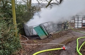 Feuerwehr Wetter (Ruhr): FW-EN: Wetter - Brand einer Garage und zwei Brandmeldeanlagen am Donnerstag