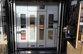 Forum Steglitz: Hotdog trifft Hightech: Roboter-K&uuml;che startet im Forum Steglitz