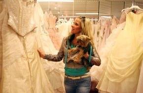 ProSieben: Gülcan im Brautmoden-Laden: "Ich fühle mich wie eine Märchenprinzessin"