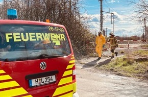 Freiwillige Feuerwehr Lehrte: FW Lehrte: Austretendes Kerosin sorgt f&uuml;r Gro&szlig;einsatz in Lehrte