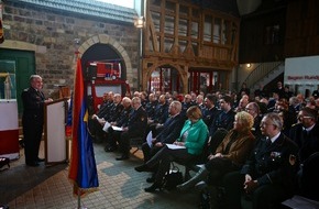 Deutscher Feuerwehrverband e. V. (DFV): 40 Ehrungen als Anerkennung des Engagements / Vielfältiger Einsatz in den Feuerwehren ausgezeichnet / Sonderausstellung eröffnet