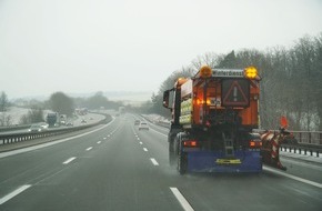 Autobahnpolizeiinspektion: API-TH: Sicher durch den Winter - so verhalten Sie sich richtig, wenn der Winterdienst auf der Autobahn unterwegs ist
