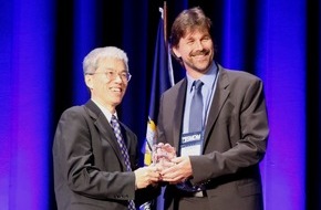 UMIT - The Health & Life Sciences University: UMIT Professor Uwe Siebert receives SMDM Award and becomes SMDM President