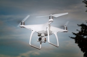 AXA Konzern AG: Verkaufshit Drohnen: Nicht ohne Versicherung fliegen