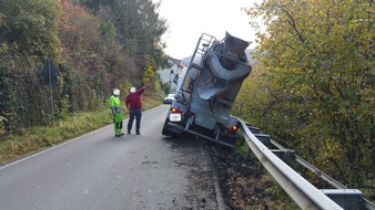 Polizeidirektion Bad Kreuznach: POL-PDKH: Betonmischer auf Abwegen