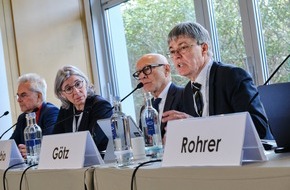 ABDA Bundesvgg. Dt. Apothekerverbände: Gutachter warnen vor Apothekenreformplänen von Bundesgesundheitsminister Lauterbach