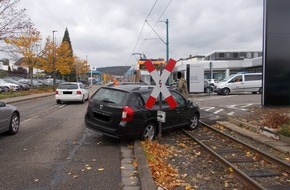 Polizeidirektion Neustadt/Weinstraße: POL-PDNW: Verkehrsunfall mit Straßenbahn