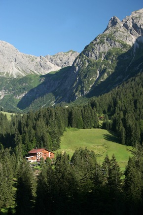 Die neue Qualität des Reisens: Warum Zeit in der Natur heute zum wahren Luxus geworden ist