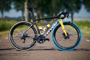 Pressemitteilung: Blaue Reifen bei der Tour de France