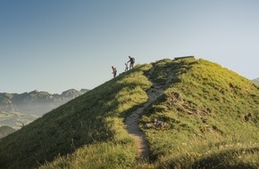 Gstaad Saanenland Tourismus: Erfolgreiche Sommersaison und starker Herbst in der Ferienregion Gstaad