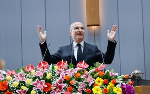 Neuapostolische Kirche Schweiz: Cambio nella direzione mondiale della Chiesa Neo-Apostolica