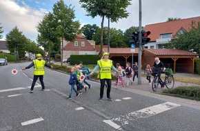 Polizeiinspektion Wilhelmshaven/Friesland: POL-WHV: "Walking Bus" Jever läuft weiter, und das seit inzwischen 15 Jahren