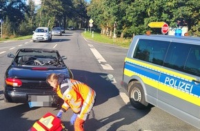 Polizeiinspektion Stade: POL-STD: Drochtersen: Rollerfahrerin verletzt sich bei Auffahrunfall schwer
