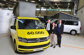 Volkswagen Nutzfahrzeuge / &apos;Hotel California&apos;: 60.000-mal mit eingebauter Ferienfreude / - Jubiläum in der California-Fertigung Hannover-Limmer / - Reisemobil steuert 2015 Produktionsrekord an