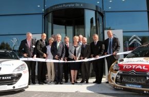 Peugeot Deutschland GmbH: PSA eröffnet neue Deutschlandzentrale - Ministerpräsidentin Hannelore Kraft würdigt Bedeutung für NRW (BILD)