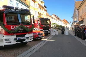 FW Stockach: Fahrzeugweihe der neuen Einsatzfahrzeuge der Feuerwehr Stockach