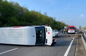 Verkehrsdirektion Mainz: POL-VDMZ: Alzey, Vollsperrung bei Verkehrsunfall A 63 mit leichtverletzter Person
