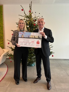 Spenden statt Karten: Sparkasse KölnBonn unterstützt soziale Projekte mit 180.000 Euro