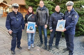 Polizei Paderborn: POL-PB: Zum Start des Paderborner Weihnachtsmarktes - Augen auf und Tasche zu! - Kooperation der Polizei Paderborn, der PaderSprinter GmbH und Radio Hochstift