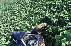 Polizeiinspektion Nienburg / Schaumburg: POL-STH: (ber) Erneut schwerer Motorradfahrerunfall