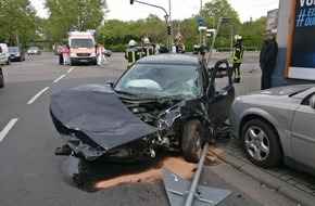 Polizeipräsidium Rheinpfalz: POL-PPRP: Schwerer Verkehrsunfall