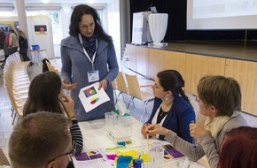 Arbeitgeberverband Chemie Baden-Württemberg e.V.: Landesweit erster Kongress für Grundschulpädagogen: Experimentieren in der Grundschule / Wie praktisches Lernen richtig funktioniert