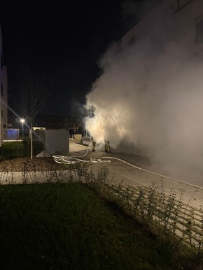 FW Weinheim: Jahreswechsel 2025 auf 2026. Ehrenamt im Dauereinsatz. Feuerwehr Weinheim zieht Bilanz