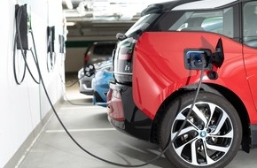 ADAC Hansa e.V.: Hamburg bietet Batterie-Check für Elektroautos an