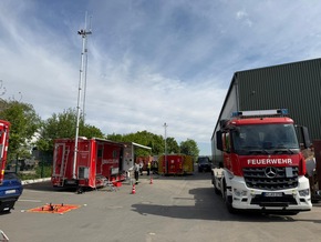 Feuerwehr MTK: 14 Eins&auml;tze, Gro&szlig;brand-Unterst&uuml;tzung und intensive Ausbildung: Anspruchsvolle Tage f&uuml;r die Hattersheimer Feuerwehren