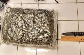 Bundespolizeiinspektion Kiel: BPOL-KI: Bahnhof: Über ein Kilogramm Cannabis im Rucksack