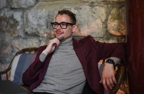 AdWiser GmbH: So funktioniert Pattern Interrupt: Ephraim Chiozza von der AdWiser GmbH erklärt, wie clevere Brüche im Marketing mehr Aufmerksamkeit bringen