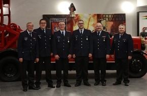 Freiwillige Feuerwehr Celle: FW Celle: Ehrungen für langjährige Mitgliedschaft