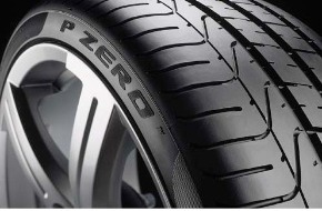 Pirelli Tyre (Suisse) SA: Pirelli: Präsentation des neuen Reifen für Supersportwagen "P ZERO THE HERO"