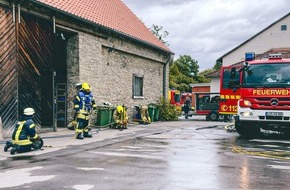 Feuerwehr Detmold: FW-DT: Detmolder Feuerwehr bekämpft Brand in Scheune