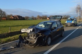 Polizeiinspektion Diepholz: POL-DH: --- Bassum, Verkehrsunfallflucht durch Falschfahrer - Varrel, Unfall mit drei Verletzten - Zigarettenautomaten in Stuhr und Bassum gesprengt ---