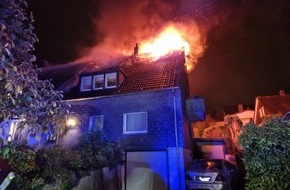 Feuerwehr Mülheim an der Ruhr: FW-MH: Dachstuhlbrand in Heißen