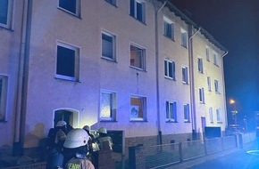 Feuerwehr Helmstedt: FW Helmstedt: Kellerbrand in Mehrfamilienhaus