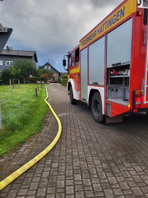 FW-EN: Brand auf Bauernhof- 45 Einsatzkräfte der Hattinger Feuerwehr üben den Ernstfall