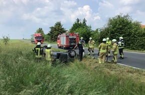 Feuerwehr Helmstedt: FW Helmstedt: Verkehrsunfall am Ortsausgang Emmerstedt