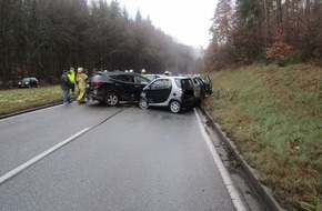 Polizeipräsidium Westpfalz: POL-PPWP: Verkehrsunfall mit mehreren verletzten Personen