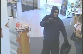 Polizeiinspektion Nienburg / Schaumburg: POL-NI: Nachtragsmeldung zum Sparkasssenueberfall am 25.04.06 in Haste -Bild im Download -