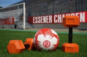 FitX: FitX, Rot-Weiss Essen und ESSENER CHANCEN zeigen Rassismus die Rote Karte