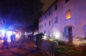 Feuerwehr Schwelm: FW-EN: Jahresabschlussübung des Löschzugs Linderhausen: Realistische Einsatzsimulation für Routine im Ernstfall