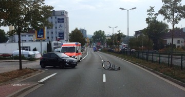 Polizeipräsidium Westpfalz: POL-PPWP: Unfall: Fahrradfahrerin benutzt Radweg in falsche Richtung